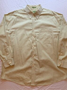 Orvis Classic Men's Button-Down Shirt in Light Green Check, Size XL